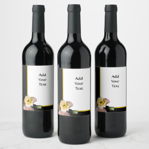 Rótulo De Garrafa De Cerveja Abelha nas flores amarelas rosa