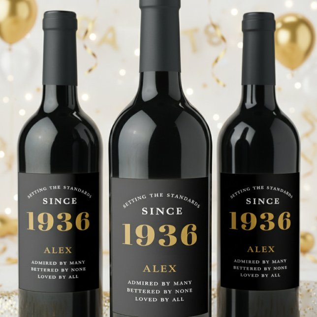 Rótulo De Garrafa De Cerveja Aniversário de 90 anos Nome 1936 Preto Dourado Ele (1936 wine labels. White background.)