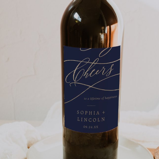 Rótulo De Garrafa De Cerveja Caligrafia Dourada romântica | Casamento de Marinh (Criador carregado)