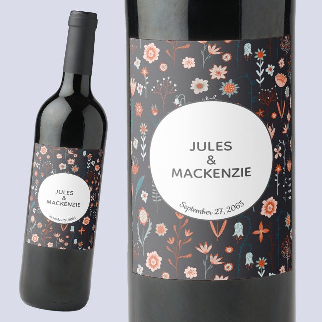 Rótulo De Garrafa De Cerveja Casamento com Boho Escandinavo Floral Dark (Dark boho floral wedding wine label with custom personalized text)