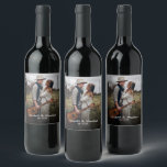 Rótulo De Garrafa De Cerveja Casamento de Script Russo de Foto Moderno<br><div class="desc">Esta design de casamento rústica moderna mostra sua própria foto com seus nomes e data de casamento. Essas etiquetas se coordenariam bem com itens na minha Coleção de Casamentos Musicais de Violão Moderno ou com aqueles que têm um casamento musical, casamento ao ar livre, casamento rústico, casamento no Texas, ou...</div>