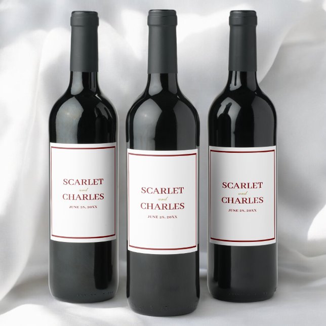 Rótulo De Garrafa De Cerveja Casamento Formal Clássico com Monograma em Borgonh (Burgundy and gold monogram wine label adds a personal elegant touch to wedding celebrations.)