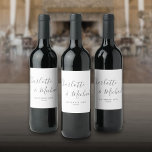 Rótulo De Garrafa De Cerveja Cinza De Senha E Casamento Branco Elegante<br><div class="desc">Apresentando nomes de estilo de assinatura chic,  esta cinza elegante e etiqueta de vinho branco de casamento podem ser personalizadas com seus nomes e data especial. Projetado por Thisnotme©</div>