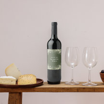 Delicado Floral sobre o rótulo do vinho verde-oliv