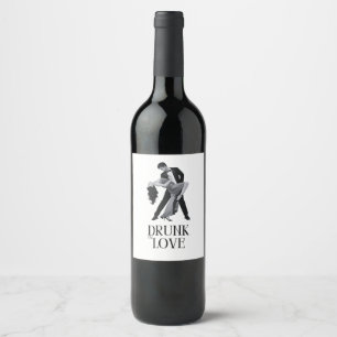 Rótulo De Garrafa De Cerveja Design Bêbado de Amor Casal Dançando Noiva