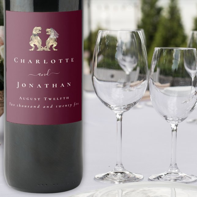 Rótulo De Garrafa De Cerveja Dinossauro Casado Borgonha e Creme Personalizado (Dinosaur wedding burgundy & cream personalized wine labels Cute T-Rex dino bride & groom elegant)