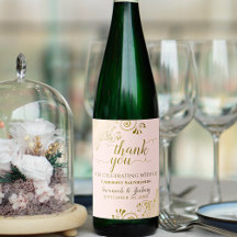 Dourados amigos no casamento cor-de-rosa pincelado