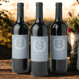 Rótulo De Garrafa De Cerveja Dusty Blue Crest Modern Monogramas Casamento