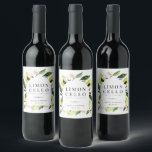 Rótulo De Garrafa De Cerveja Elegante Quadro de Limões Botânicos Limoncello Vin<br><div class="desc">Elegantes limões botânicos aquarela,  folhas e flores em arco,  rótulo de bebida limoncello em cor branca. Linhas de modelo para seus nomes e data do evento.</div>