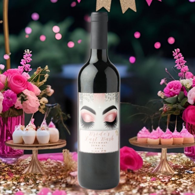Rótulo De Garrafa De Cerveja Glam Pink Glitter Eyelashes Bachelorette ( Glam up your bachelorette party with this customizable wine label! Perfect for a bride’s last bash.)