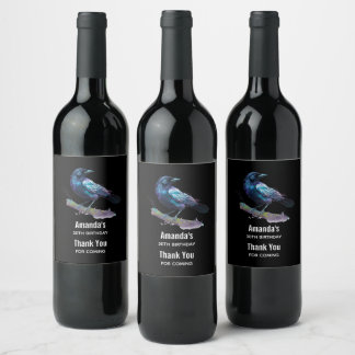 Rótulo De Garrafa De Cerveja Linda Raven em uma ramificação de árvores - Evento