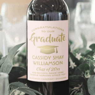Rótulo De Garrafa De Cerveja Parabéns Graduado(a) Elegante Rosa Bege e Dourado