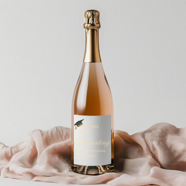 Rótulo De Garrafa De Cerveja Pares bem com a graduação universitária (Criador carregado)