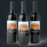 Rótulo De Garrafa De Cerveja Pôr do Sol em Las Vegas Custom Vacations<br><div class="desc">Etiqueta de vinho personalizada da silhueta de Las Vegas ao pôr do sol para sua viagem em família ou despedida de solteiro na cidade das luzes. Aposte de nascer ao pôr do sol nesta cidade.</div>