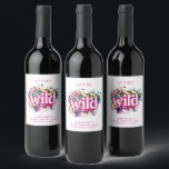 Rótulo De Garrafa De Cerveja Vamos Obter Festa de solteira Chita Selvagem<br><div class="desc">Aumente as vibrações da festa com as nossas etiquetas de vinho de impressão da Chita Selvagem—a maneira perfeita de vestir as suas garrafas para a grande celebração da noiva. Apresentando um design ousado e colorido e personalizado com seu nome e local da festa,  essas etiquetas são feitas para impressionar.</div>