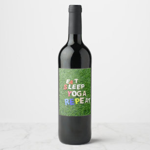 Rótulo De Garrafa De Cerveja Yoga come golfe repete grama verde