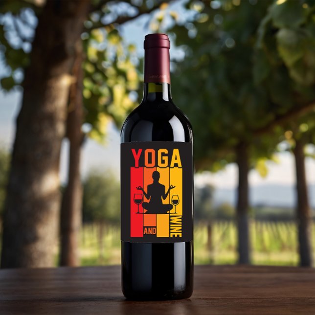 Rótulo De Garrafa De Cerveja Yoga Engraçada e Lotus Pose de Vinho (Criador carregado)