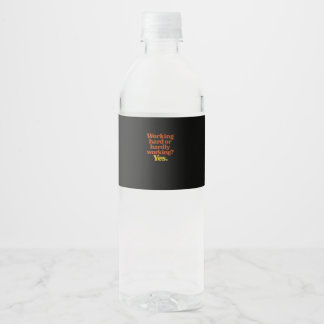 Rótulo De Garrafa De Vinho Duro De Trabalho Ou Mal Trabalhando Sim - Trabalho
