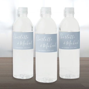 Rótulo De Garrafa De Vinho Elegante Script Casamento Dusty Blue Assinatura