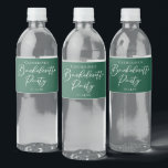 Rótulo De Garrafa De Vinho Emerald Green Bachelorette Party Personalized<br><div class="desc">This solid emerald green bachelorette party water bottle label features classic white script for a bride who loves the outdoors and nature. Celebrate your friend with this deep color on this chic,  minimalist bachelorette party decor.</div>