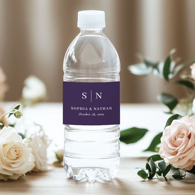 Rótulo De Garrafa De Vinho Mínimo e Chic Roxo | Casamento Monograma (Criador carregado)