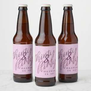 Rótulo Para Garrafa De Cerveja 30 e aniversário de 30 anos Flirty da tipografia