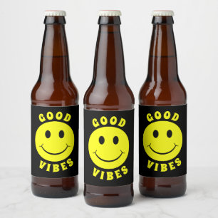 Rótulo Para Garrafa De Cerveja Boas Víblias de Rosto Amarelo Feliz