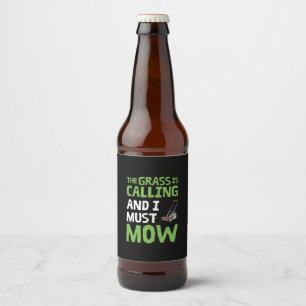 Rótulo Para Garrafa De Cerveja Cortador de Grama - A Grama Está Chamando e Eu Dev