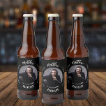 Rótulo Para Garrafa De Cerveja Homem, mito, legenda, despedida de solteiro<br><div class="desc">Um clássico fundo negro. Texto: O Homem,  O Mito,  A Lenda. Personalize e adicione seu nome e foto.</div>