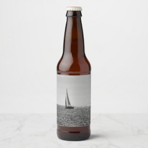 Rótulo Para Garrafa De Cerveja Refrigere a foto moderna do barco de vela no verã