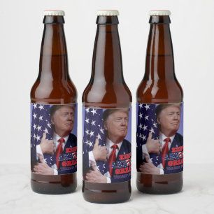 Rótulo Para Garrafa De Cerveja Trump abraçando a bandeira - Trump 2020