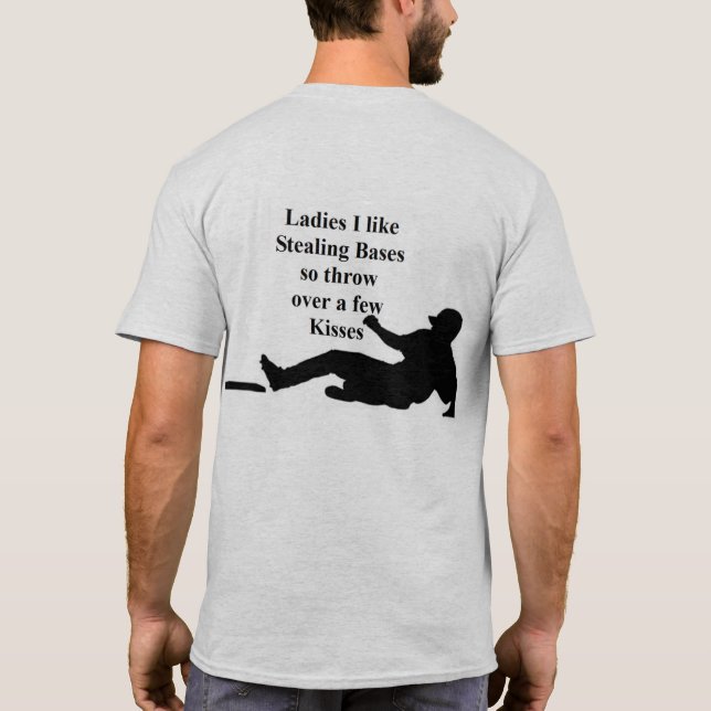 Roubando o t-shirt das bases (Verso)