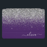 Roxo Silver Glitter Girly Glam Monograma<br><div class="desc">Mala de Laptop do Monograma do Script de Letra Glitter do Folha de Silver e Roxo de Folha de Folha de Folha Metálica. Isto faz o doce e perfeito aniversário de 16 anos, casamento, chá de panela, aniversário, chá de fraldas ou festa de solteira presente para alguém que ama luxo...</div>