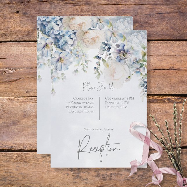 RSVP Cartão Floral Moderno Azul e Branco (Criador carregado)