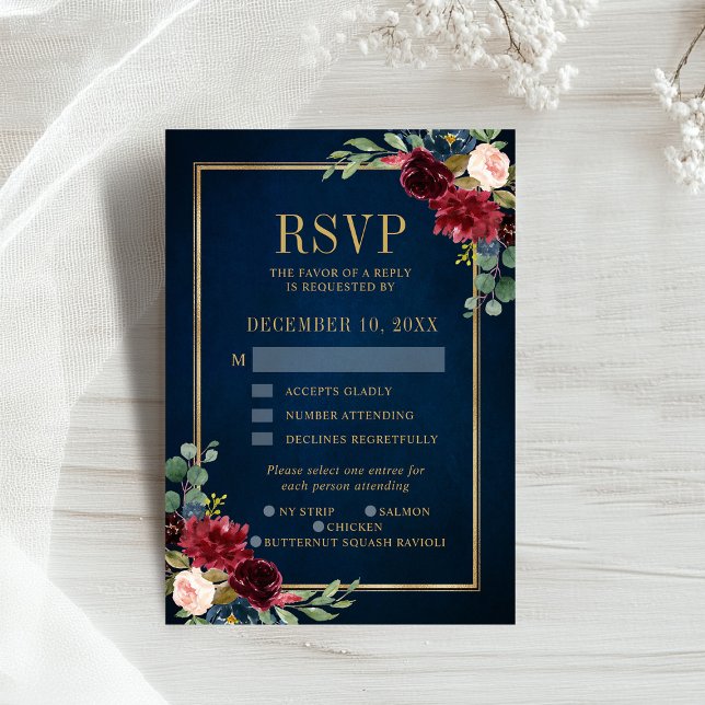 RSVP de Casamento Azul de Frame Dourado Floral da  (Burgundy Floral Gold Frame Navy Blue Wedding RSVP )