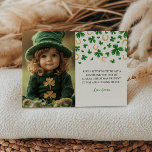 Rua, Cartões de agradecimentos de Foto de Aniversá<br><div class="desc">Expresse sua gratidão em estilo festivo com nossa Rua. O Cartões de agradecimentos de Foto de Aniversário de Patrick. Apresentando montes alegres, matizes verdes animados e pormenores lúcidos inspirados na Irlanda, esta carta captura perfeitamente o espírito de sorte e de boa alegria. Personalize-o facilmente com uma foto favorita e uma...</div>