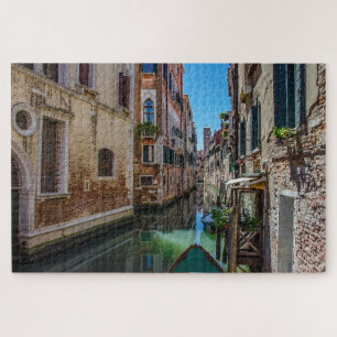 Rua estreita com canal em Veneza, Quebra-cabeça