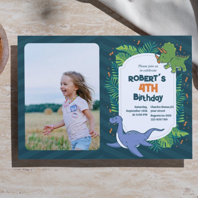 Ruge Diversão! Modelo de Convite de Aniversário de (Roar into Fun! Dinosaur Birthday Invitation Template)