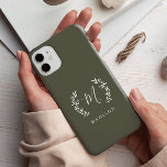 Rustic Laurel Script Monograma Name Case-Mate iPho<br><div class="desc">Capa de telefone de Nome do Monograma do Rustic Laurel Script. Clique no botão editar para personalizar este design.</div>