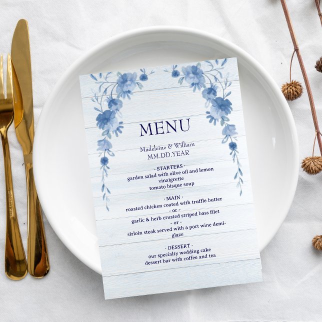 Rustic Wood  Blue Floral Elegant Wedding Menu (Criador carregado)