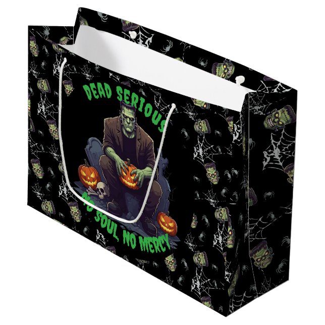 Sacola Para Presentes Grande 🖤 Black Frankenstein Halloween Gift 💀 🎃 (Frente inclinada)