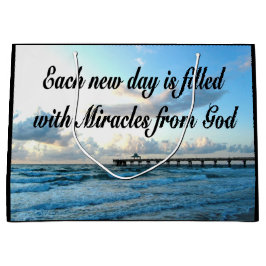 SACOLA PARA PRESENTES GRANDE CADA DIA É UM MILAGRE DE DEUS