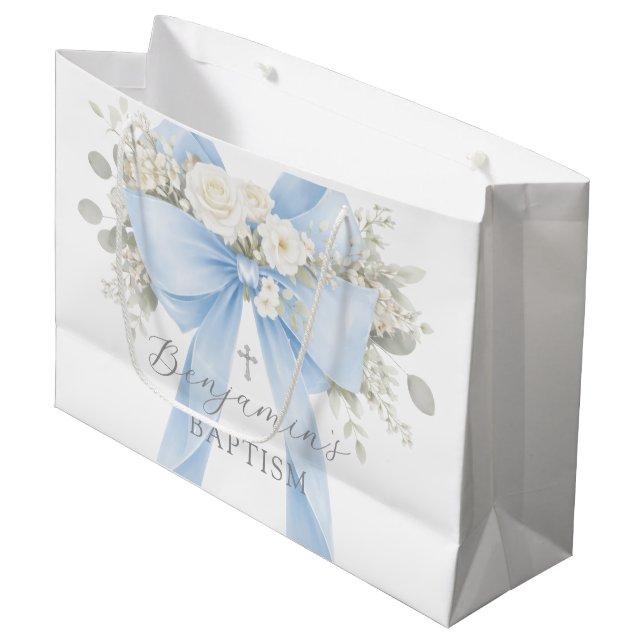Sacola Para Presentes Grande Eucalyptus Blue Bow Baby Boy Baptism (Frente inclinada)