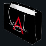 Sacola Para Presentes Grande Nome do Monograma da Rapariga do Script Preto Verm<br><div class="desc">Nome do Monograma Simples Preto e Vermelho do Script Gift Bag. Isto faz o doce e perfeito presente de 16 anos,  casamento,  chá de panela,  aniversário,  chá de fraldas ou festa de solteira para alguém que ama luxo de glama e estilos quíticos.</div>
