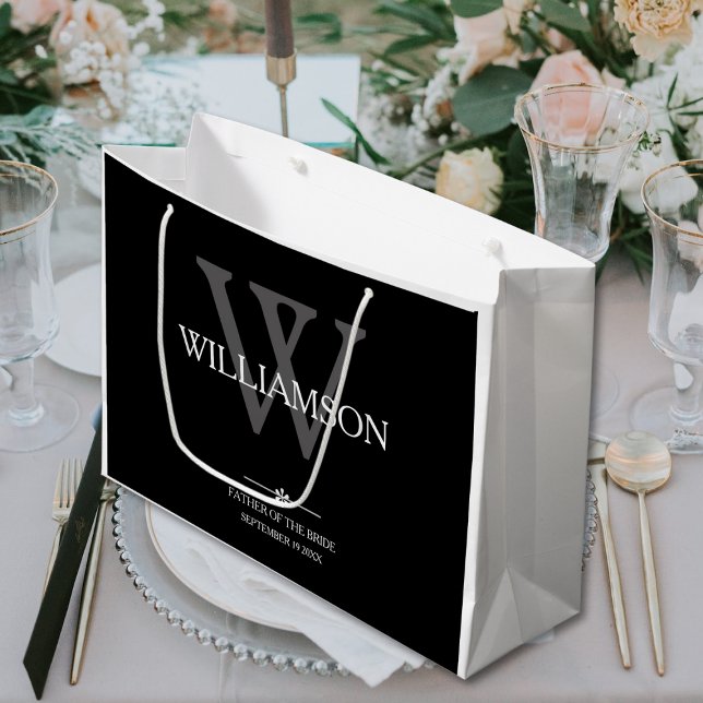 Sacola Para Presentes Grande Padre Casado Da Noiva Monograma (Father Of The Bride Wedding Gift - Monogram and Date Classy Large Black, White and Gray Gift Bag.)
