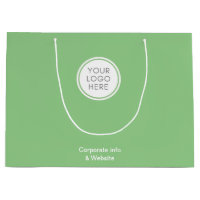 Saco verde corporativo com logotipo e detalhes cor