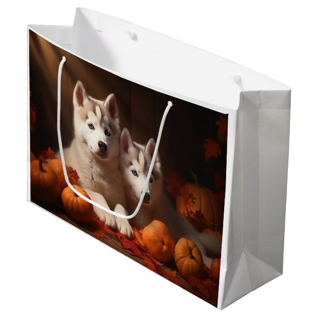 Sacola Para Presentes Grande Siberian Husky Puppy Autumn Delight Pumpkin (Frente inclinada)