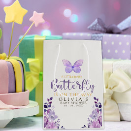Sacola Para Presentes Média A Little Baby Butterfly is on The Way Baby shower