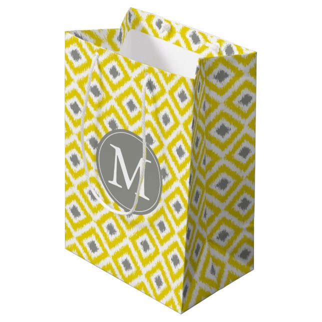 Sacola Para Presentes Média Amarelo e Cinza - Padrão Ikat de Ouros Monogramas (Frente inclinada)