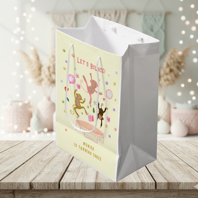 Sacola Para Presentes Média aniversário de criança de macacos saltadores em sa (Criador carregado)